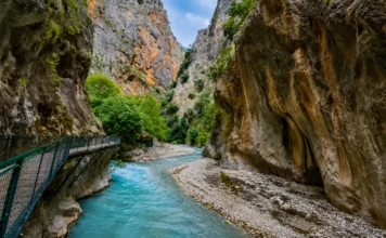 Saklıkent Kanyonu ve Milli Parkı